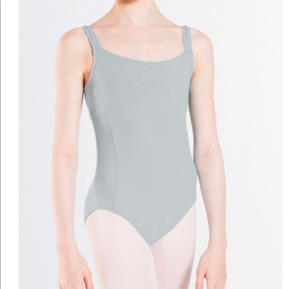 Brand New Wear Moi Dance Leotard
Cabuki - Gray Size: 6/8 Child